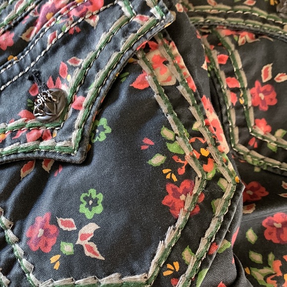 Miss Me 🌻🌺🌷Floral Skinny Jeans 25 NWT - Picture 9 of 10